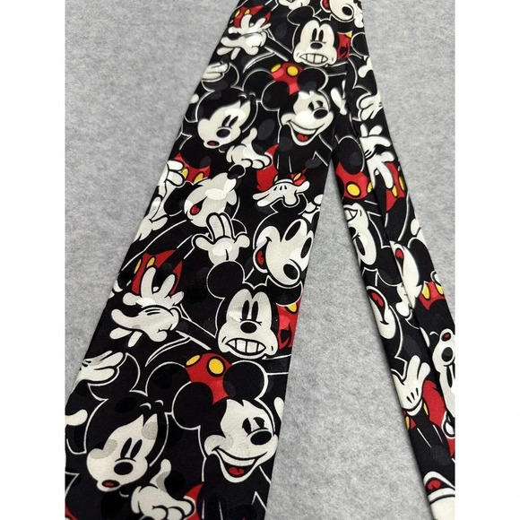 Disney Mickey Inc Mickey Mouse Face‎ Expressions Mens Black White 100% Silk Tie - Picture 3 of 7